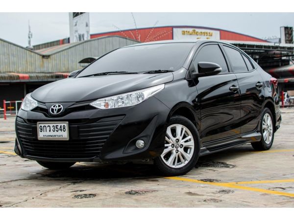 TOYOTA Yaris Ative 1.2 E 2017 A/T (สีดำ)